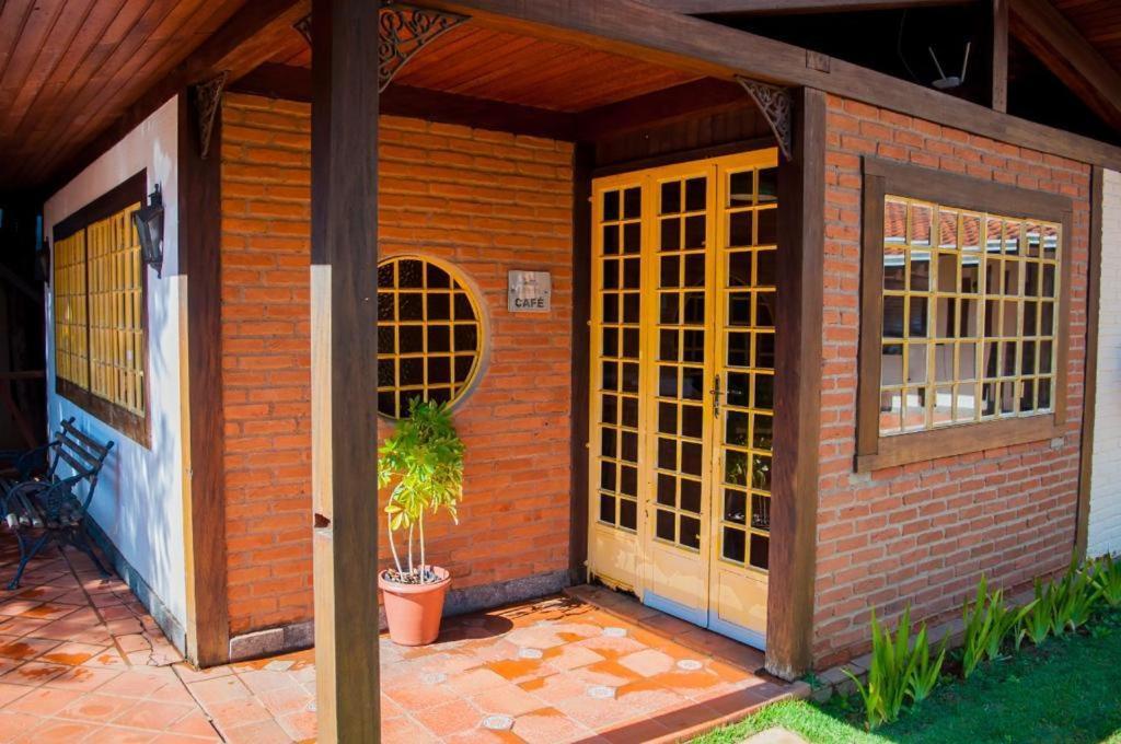 Galeria Hotel Pousada Jaguariúna Екстериор снимка