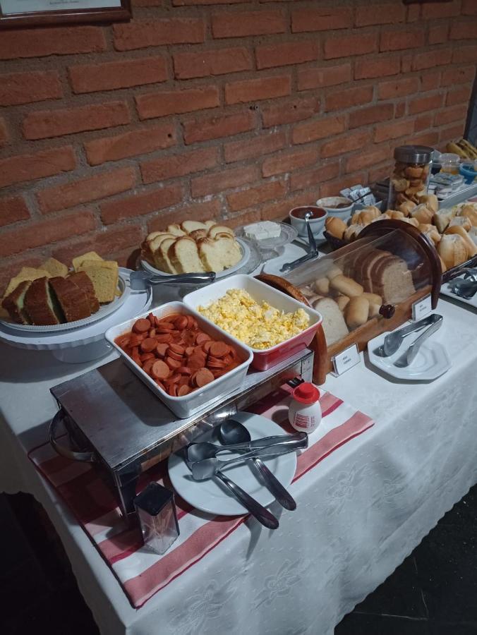 Galeria Hotel Pousada Jaguariúna Екстериор снимка